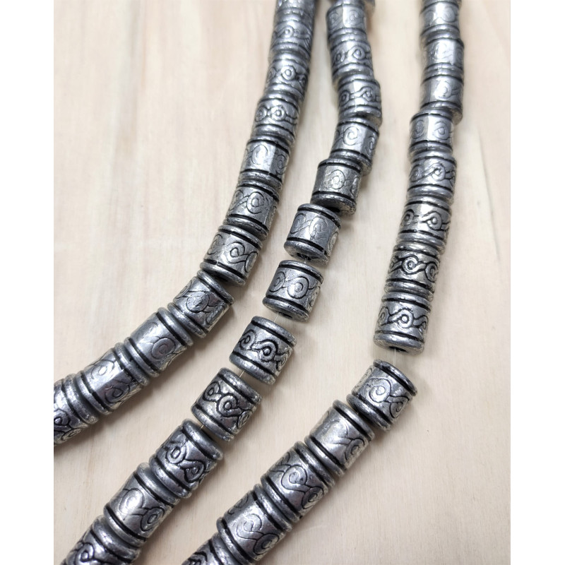 Distanziatori in plastica metallizzata.