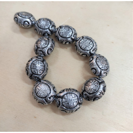 Distanziatori in plastica metallizzata.