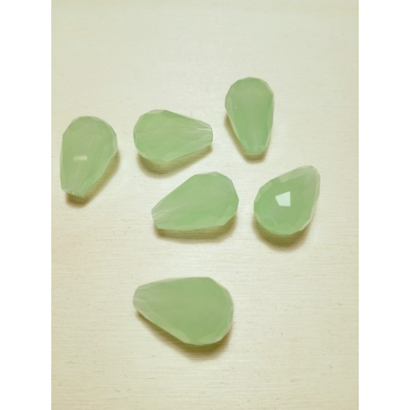 Gocce di cristallo sfaccettato - verde salvia